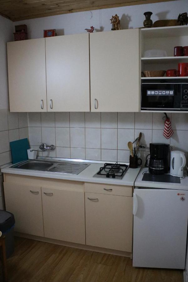 טריבני-קרושיצה Apartments & Rooms Neno מראה חיצוני תמונה