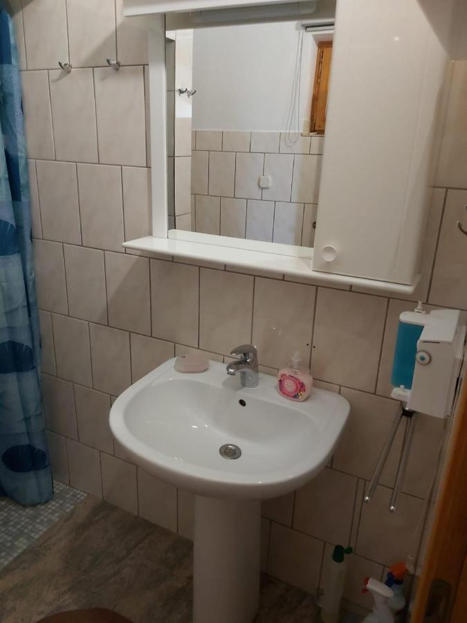 טריבני-קרושיצה Apartments & Rooms Neno מראה חיצוני תמונה