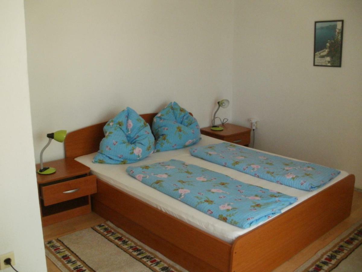 טריבני-קרושיצה Apartments & Rooms Neno מראה חיצוני תמונה
