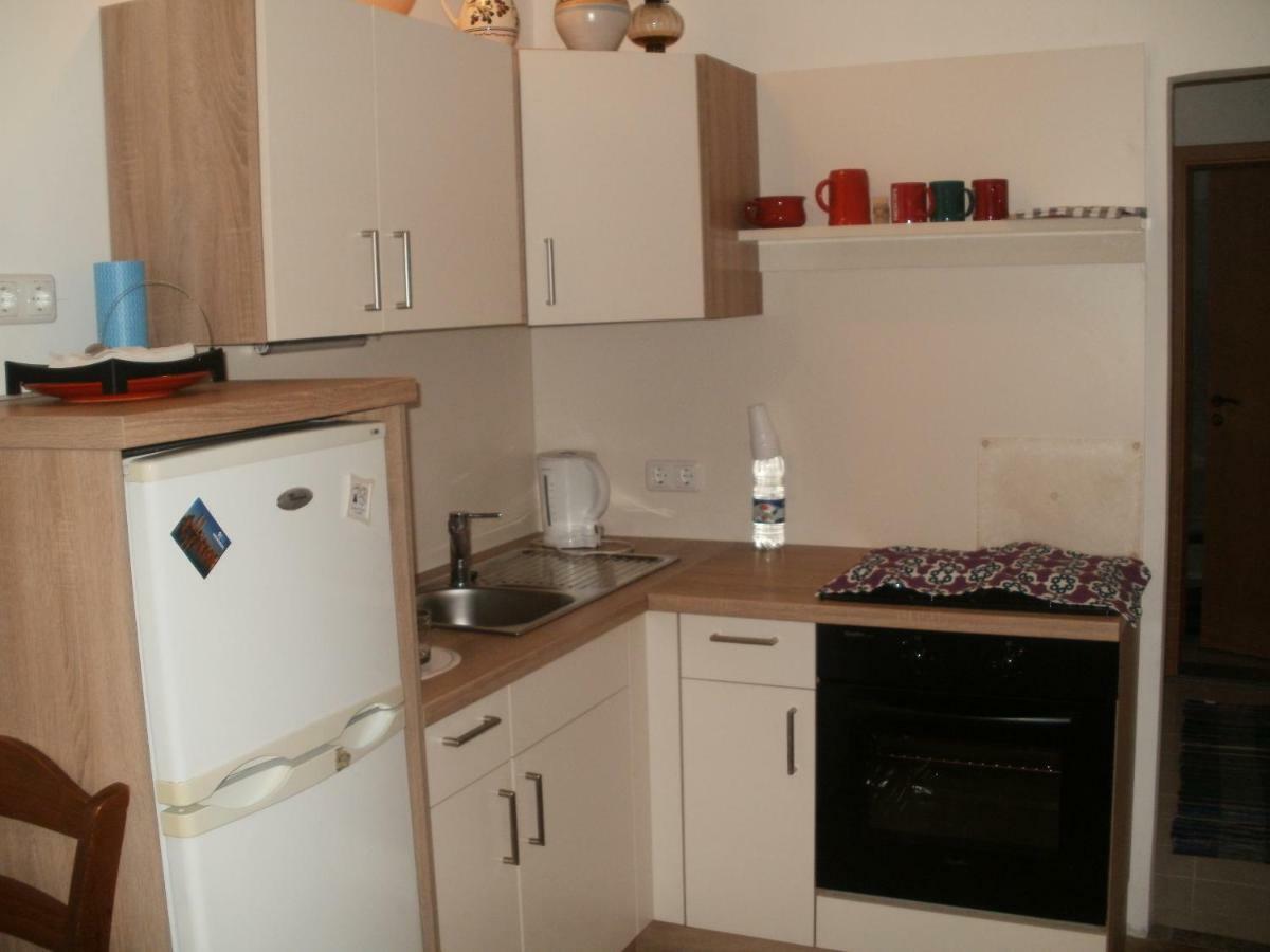 טריבני-קרושיצה Apartments & Rooms Neno מראה חיצוני תמונה