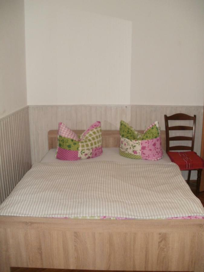 טריבני-קרושיצה Apartments & Rooms Neno מראה חיצוני תמונה